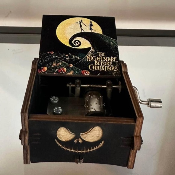 Holiday The Nightmare Before Christmas Music Box Plays Theme New Ibox